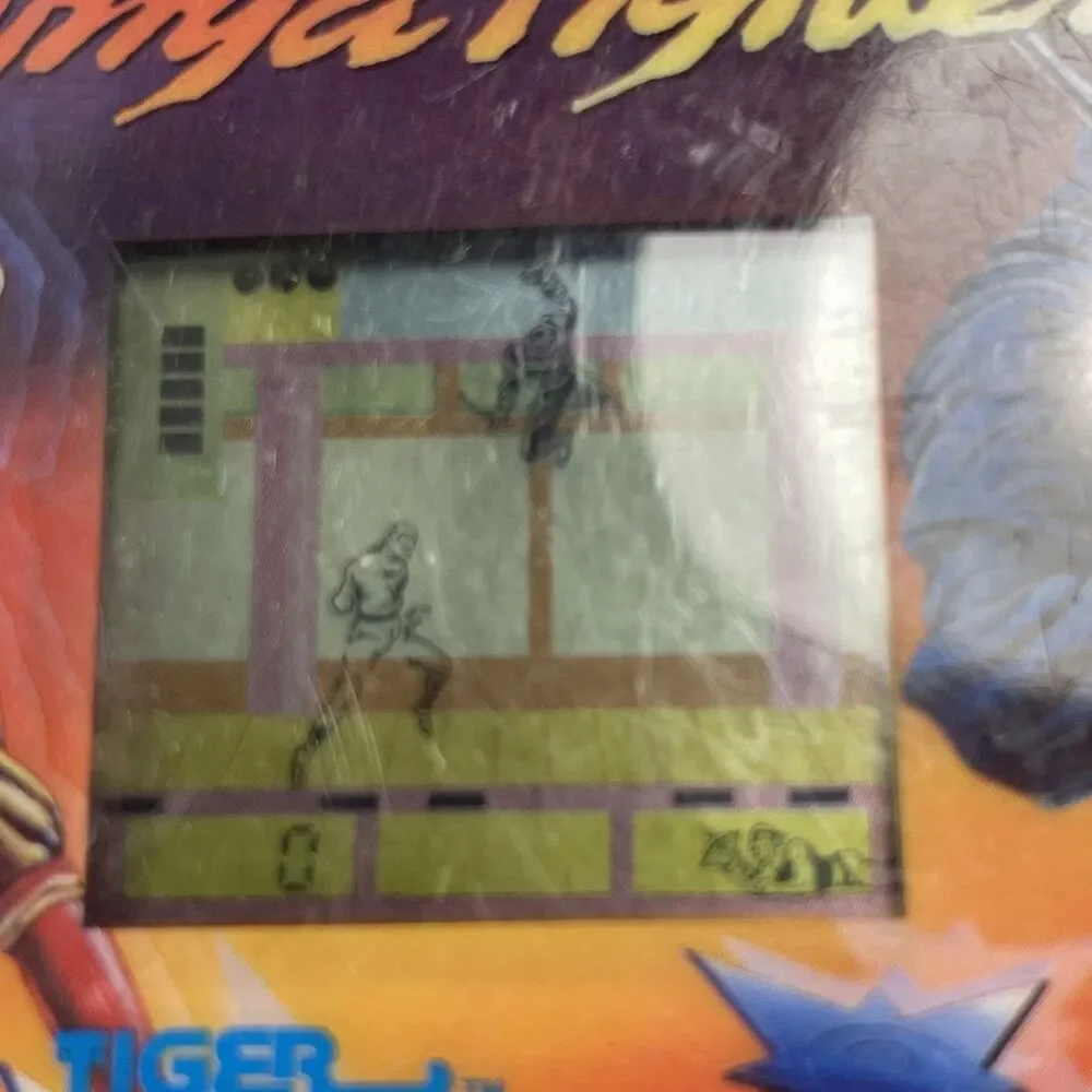 Tiger Electronics Ninja Fighter Handheld LCD Electronic Game 1991 Tested Working